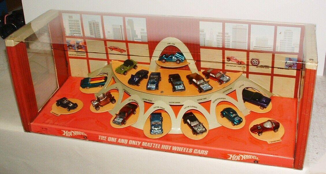 Hot Wheels Redline 1968 Store Display with all Sweet 16 Cars (1968)