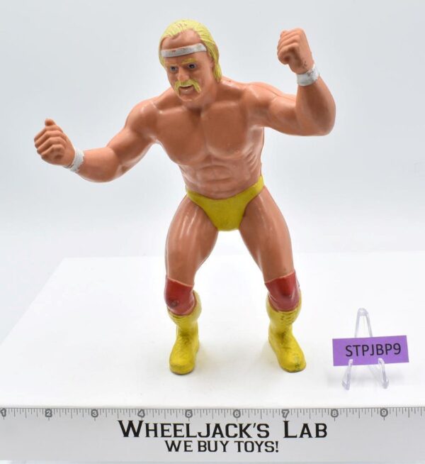 Hulk Hogan 1986 WWF LJN Titan Sports 8″ Vintage Wrestling Action Figure main image