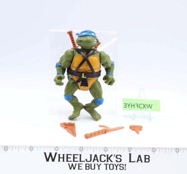 Leonardo Teenage Mutant Ninja Turtles 1988 Playmates Vintage Action Figure main image