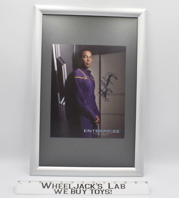 Travis Mayweather Star Trek Enterprise Anthony Montgomery AUTOGRAPHED Picture main image