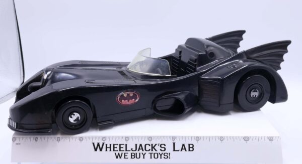 Batmobile DC Comics Batman 1989 ToyBiz Action Figure Vehicle Vintage main image