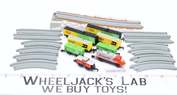 Lot of 8 Train Cars W/ 12 Tracks Pieces 1988-89 Vintage Galoob Micro Machines main image