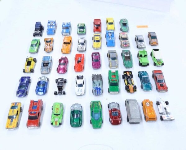 Lot of 43 Miscellaneous Cars/Vehicles/Trucks Vintage Hotwheels main image